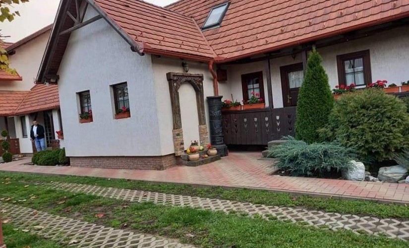 Casa Tărănească Zsuzsanna – Slide-2