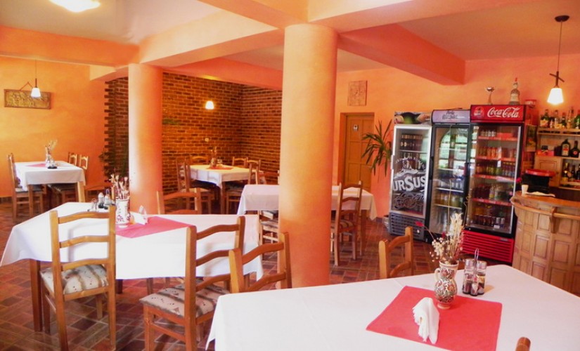 Pensiunea si Restaurant Forrás – Slide-1