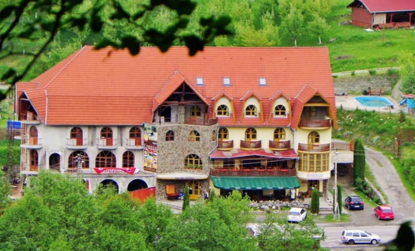 Pensiunea si Restaurant Forrás – Slide-2
