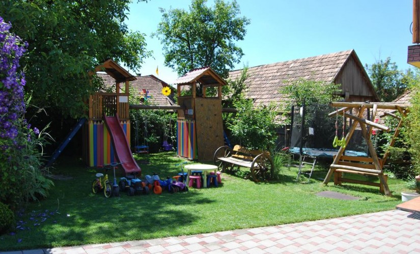 Pensiunea Soare si Luna – Slide-2