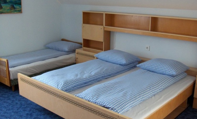 Pensiunea Fenyo – Slide-1